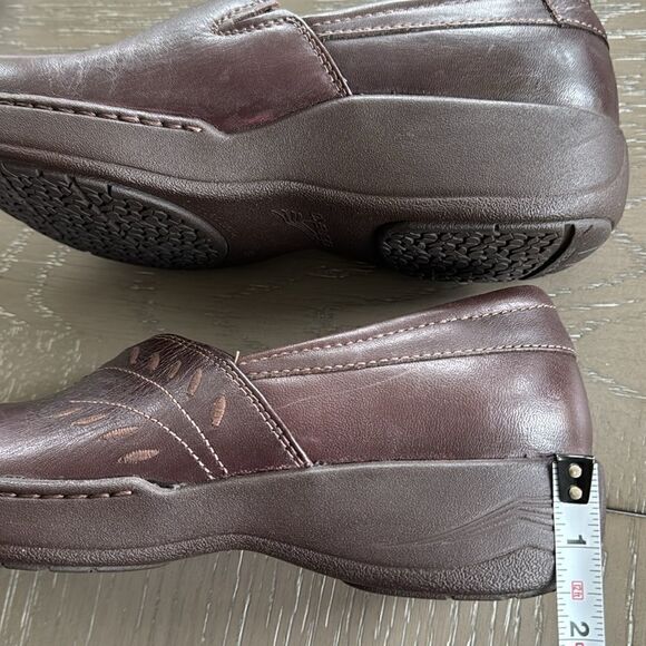 Dansko Women’s Abigail Brown Leather Slip On Clogs Nursing Comfort Shoes Size 38 - Picture 7 of 12